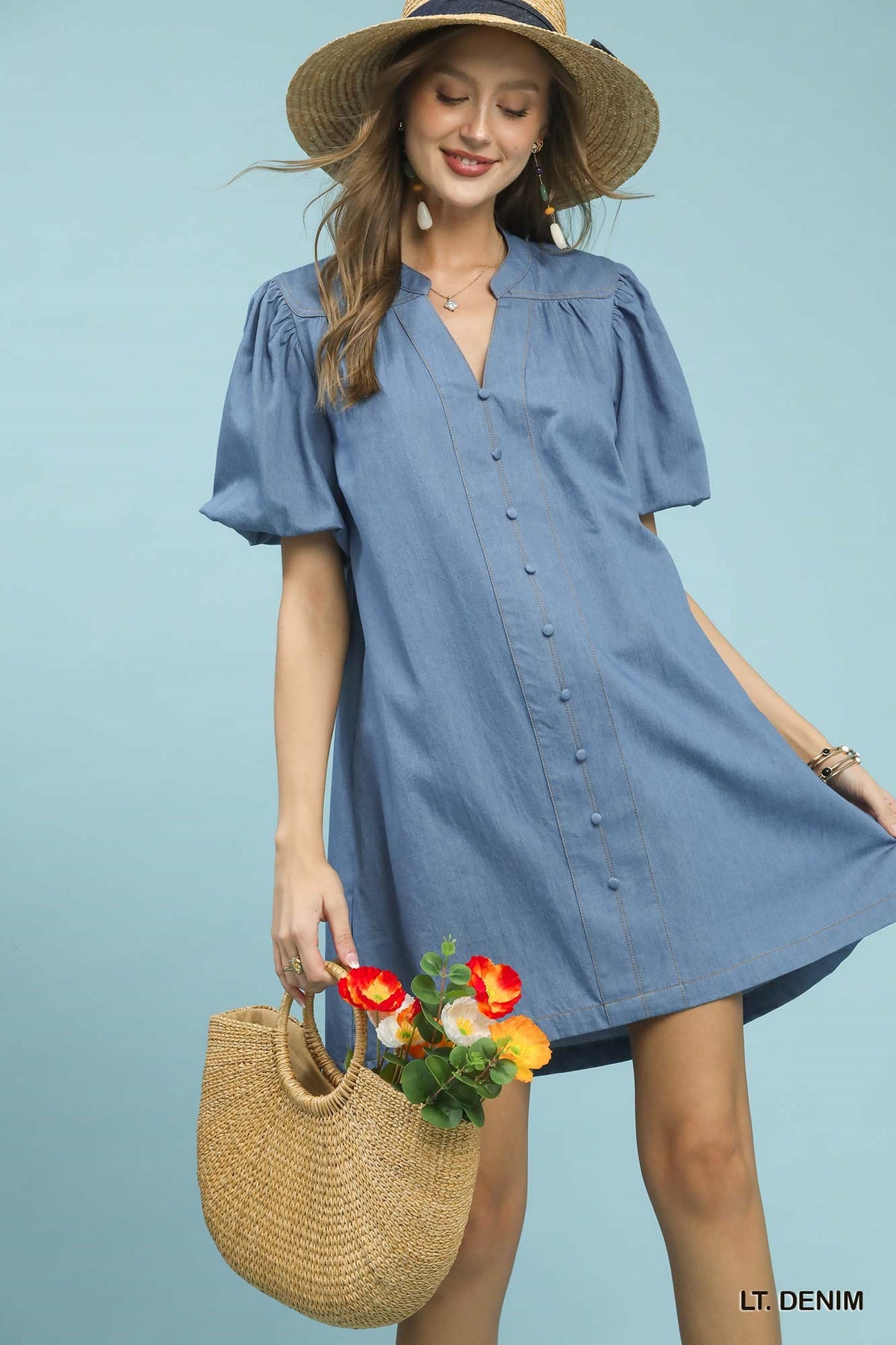 Chambray Puff Sleeve Dress in Light Denim detail