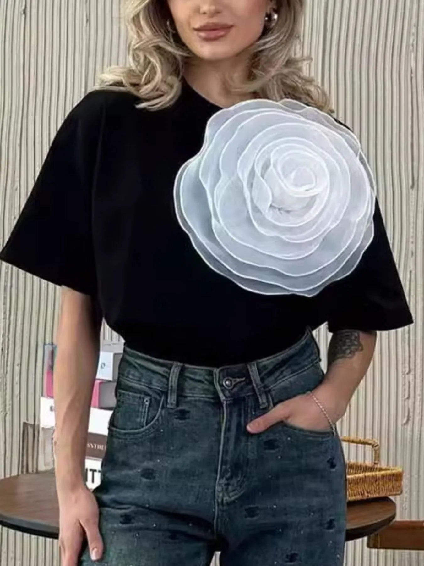 Flower Round Neck Short Sleeve T-Shirt - Fashorio