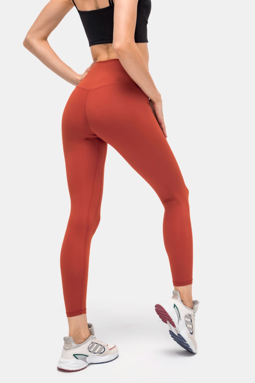 Sports leggings invisible pocket detail