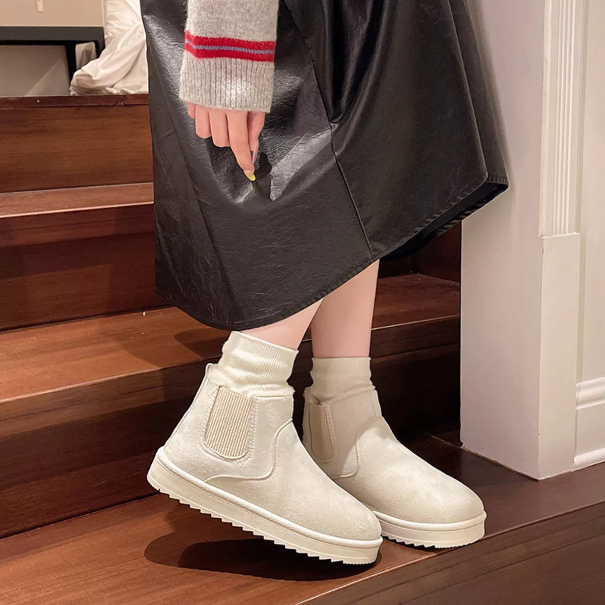 Round toe platform boots toe close up