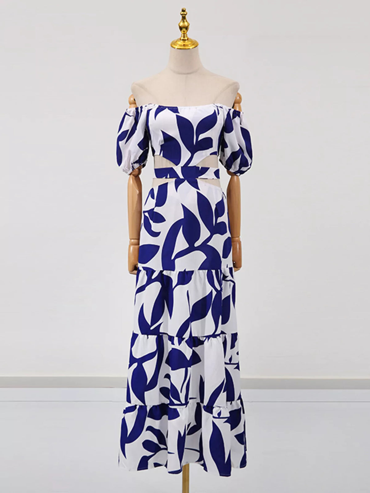 Off shoulder leaf print smocked maxi dress, fabric and print detail