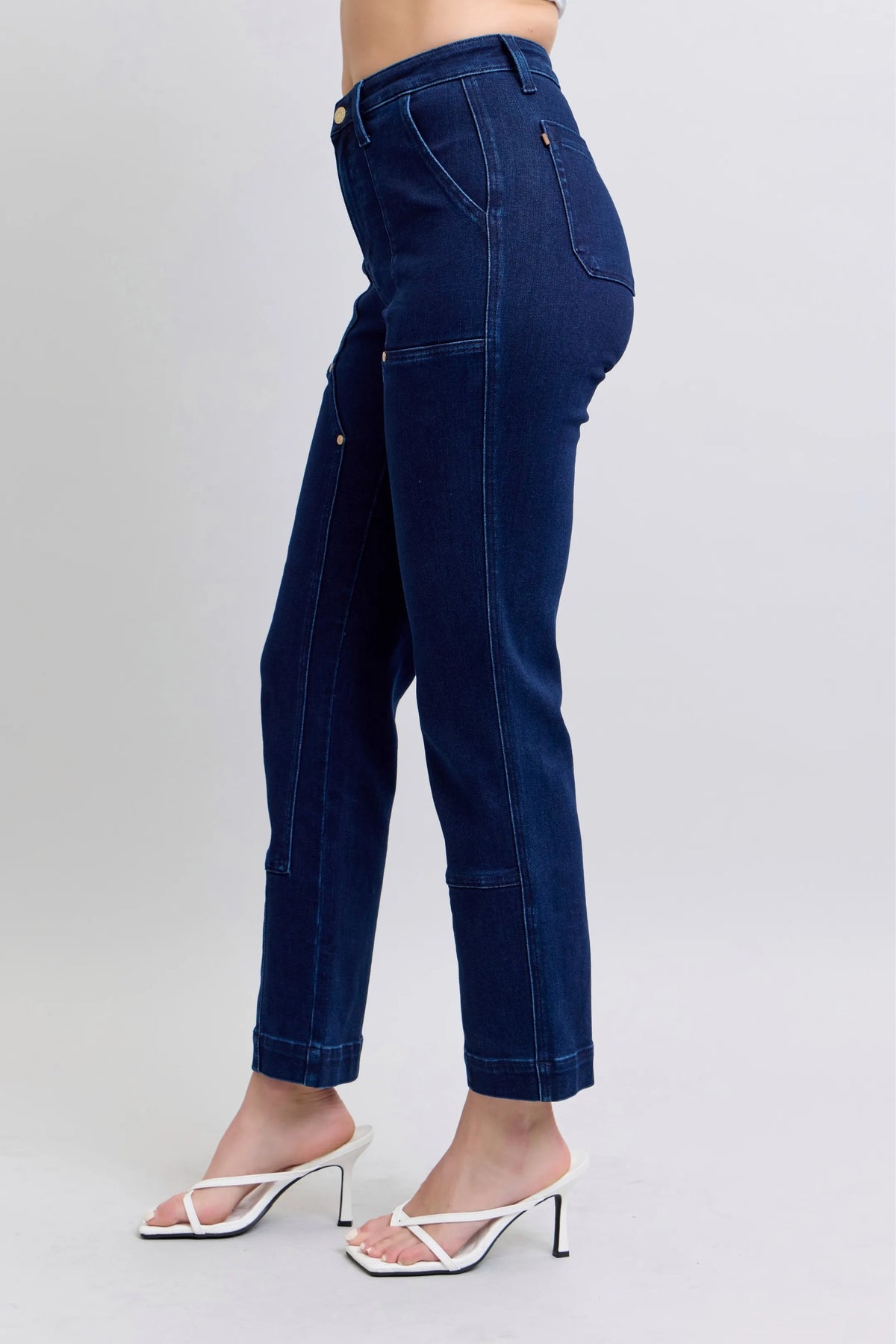 Judy Blue straight jeans star stud detail