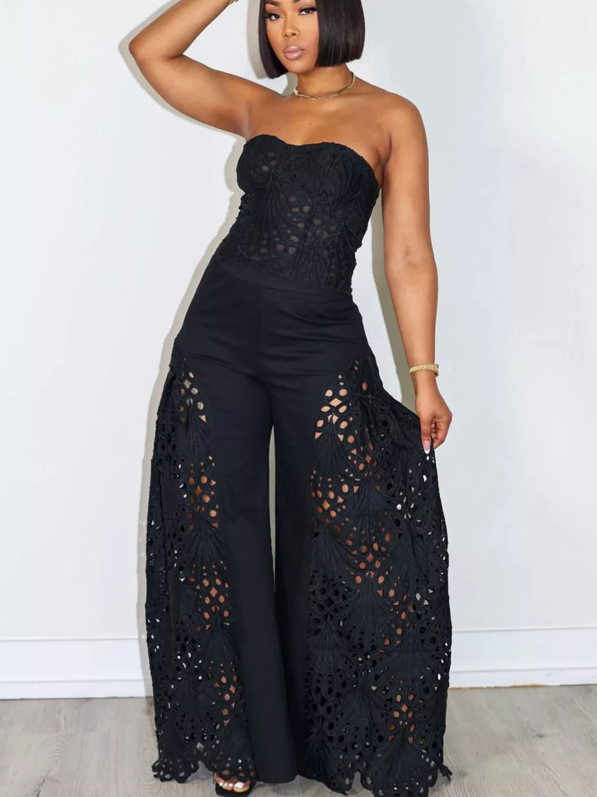 Two piece set full length front pose