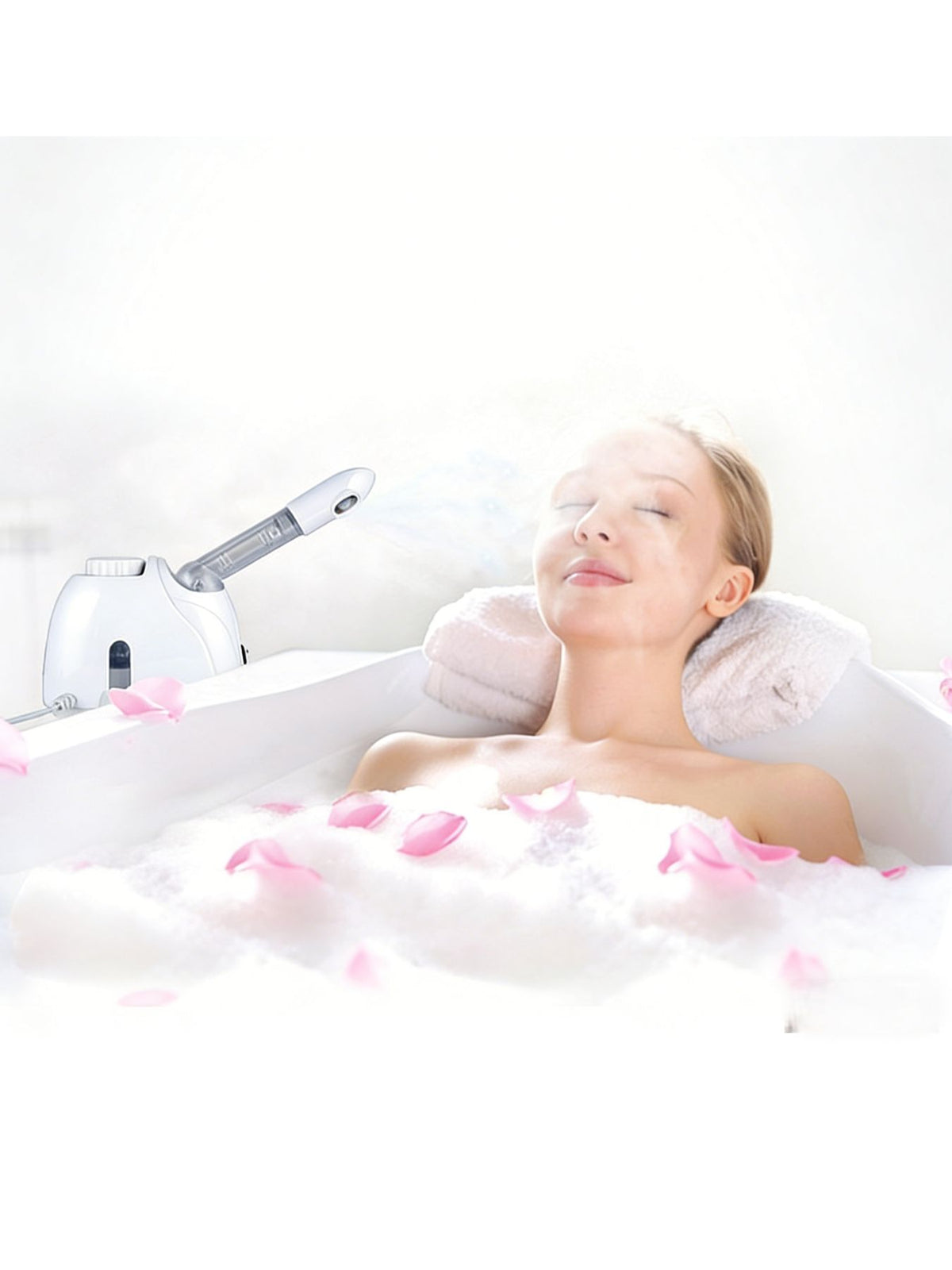 Facial steamer water tank detail