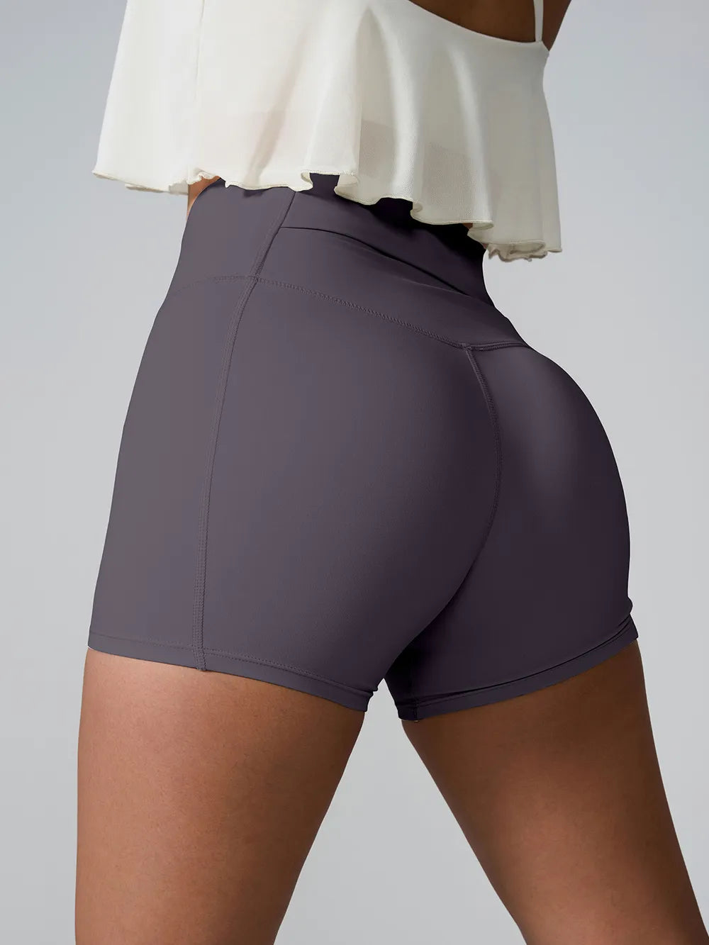 High waist pocket active shorts styled view