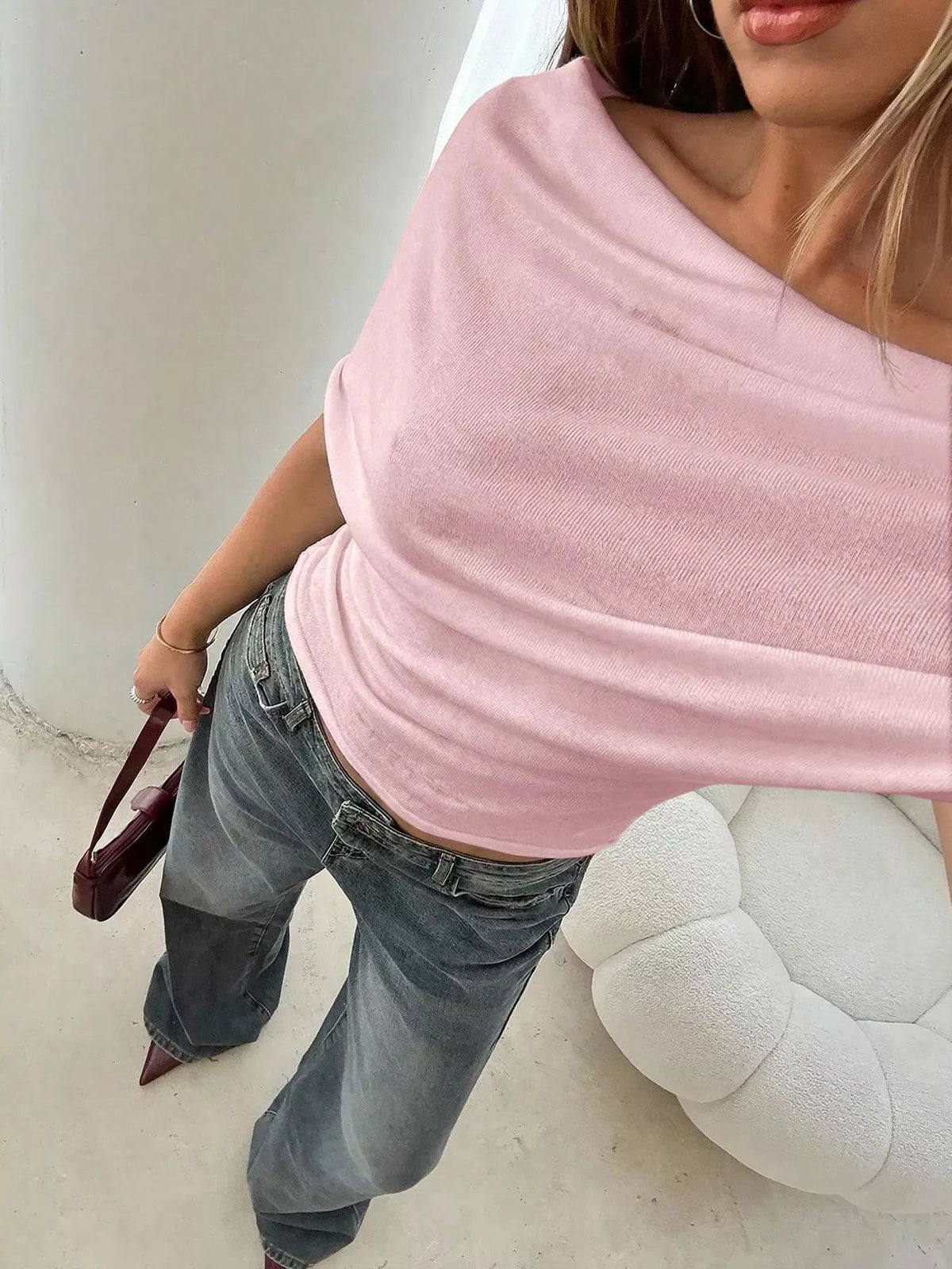 Close up of the knit fabric