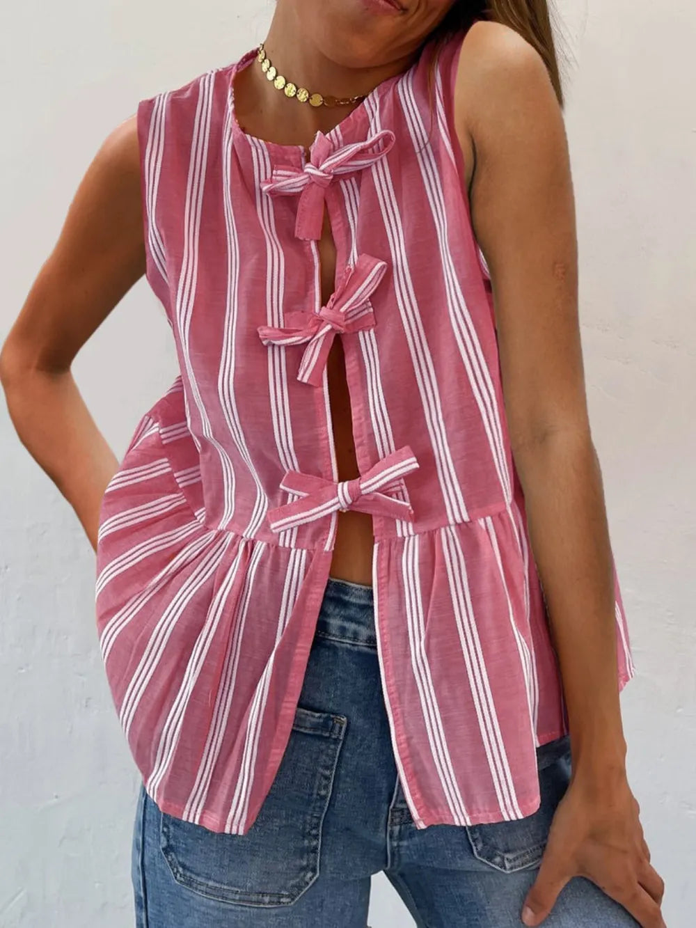 Striped tank top knotted hem close detail