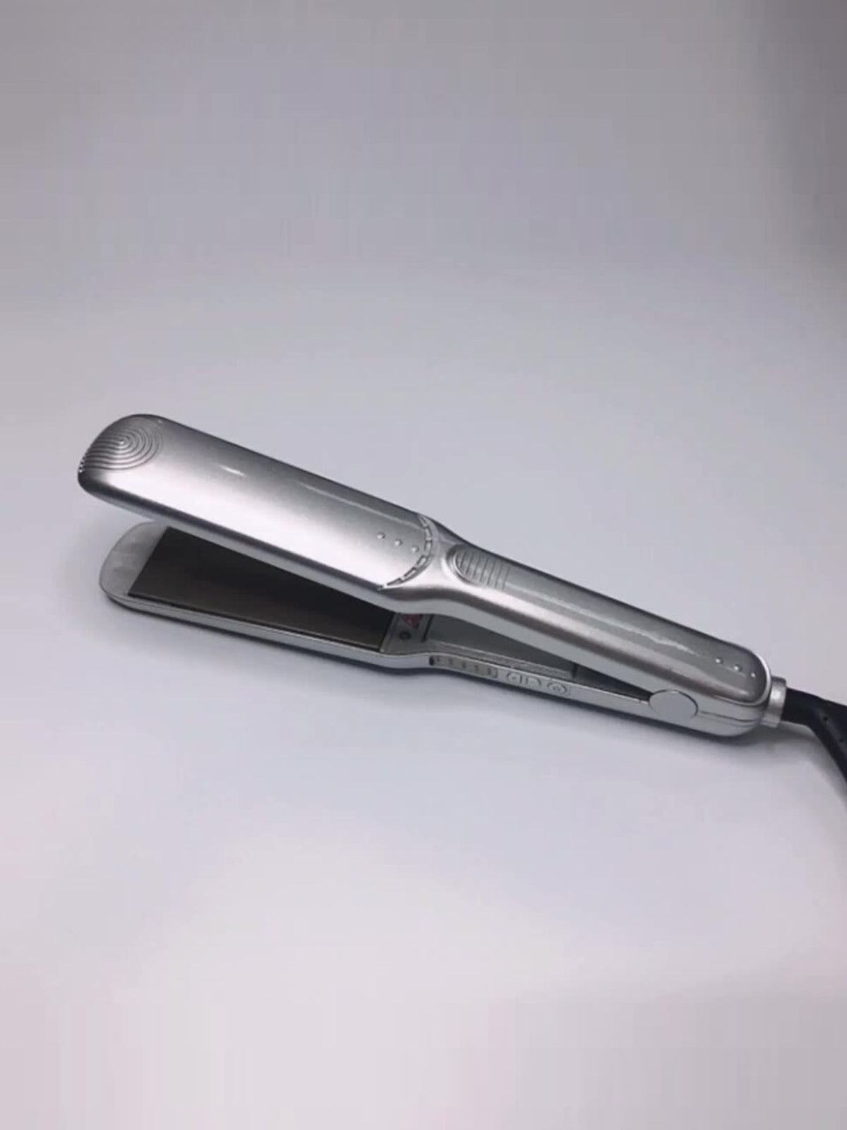 Adjustable hair straightener full product