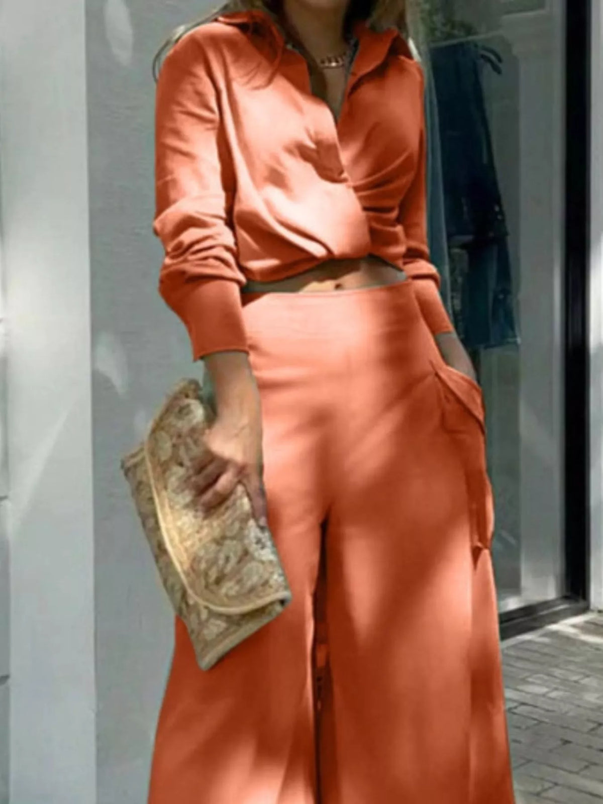 Two piece set full length pose
