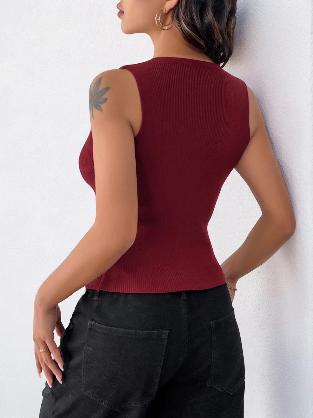 Burgundy ribbed crop tank styled look