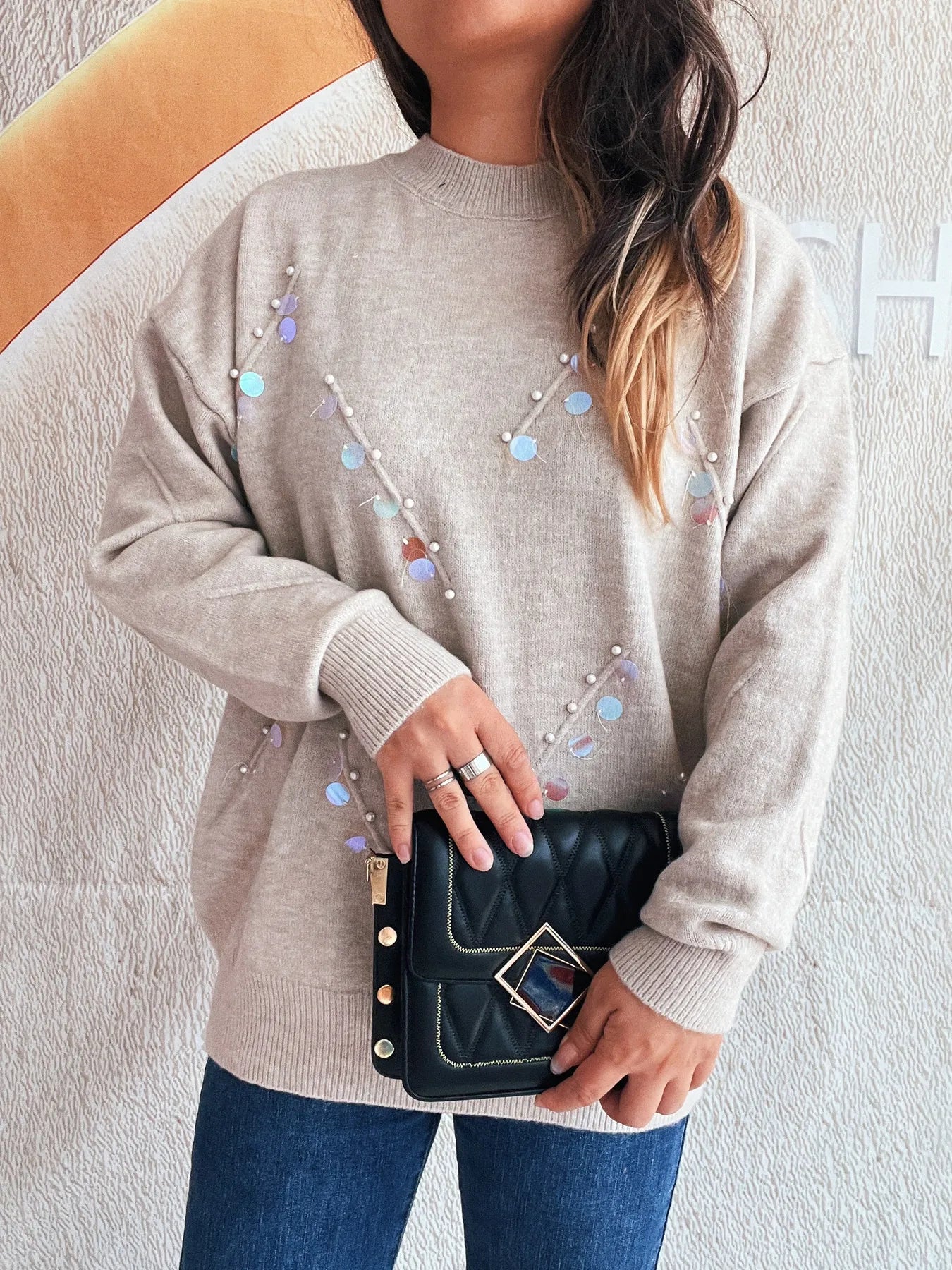 Sequined Embellished Round Neck Sweater - Fashorio