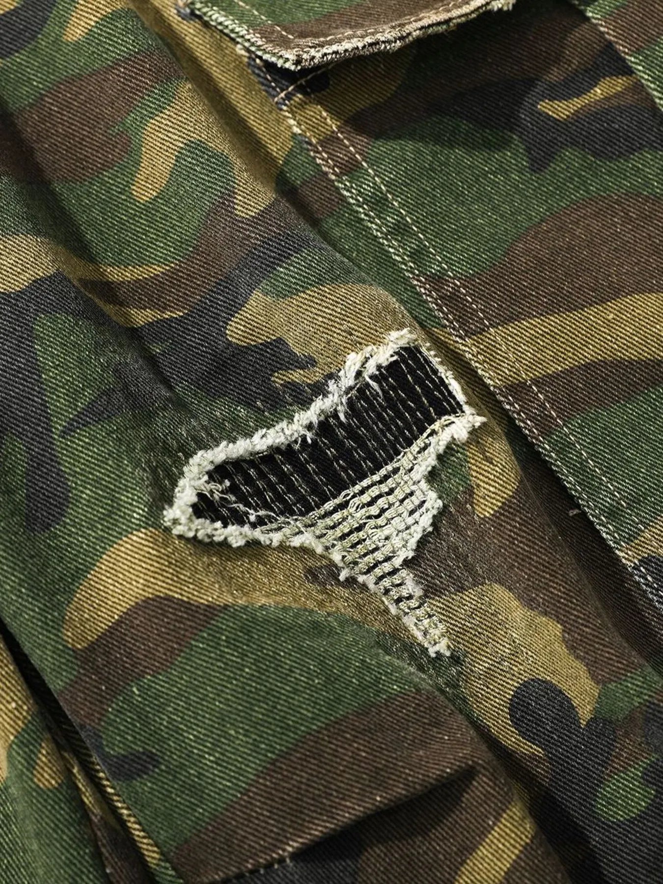 Men's Distressed Camouflage Cargo Shorts - Fashorio