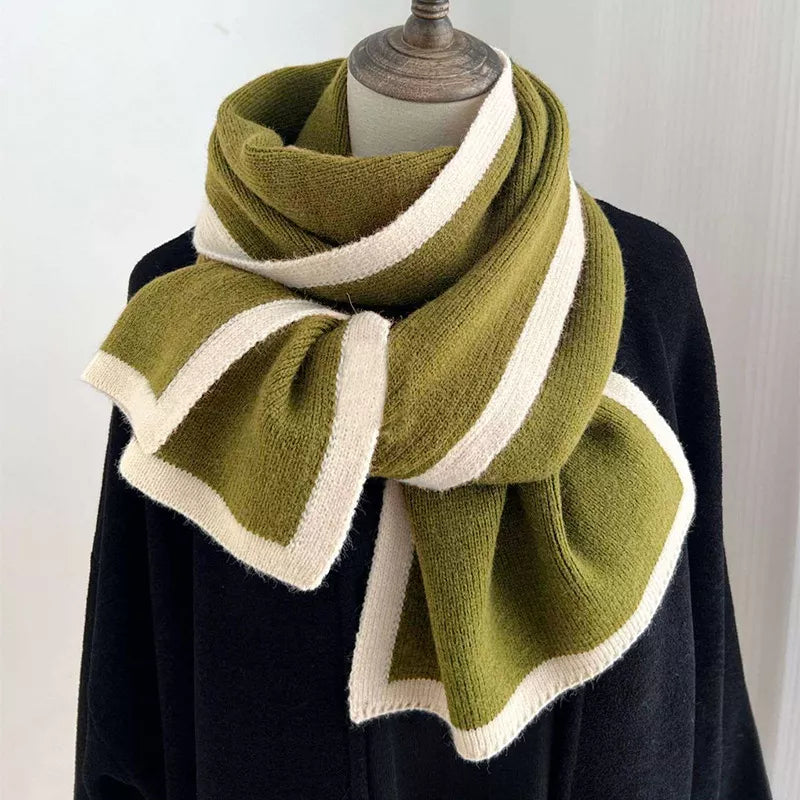 Contrast trim winter scarf front view