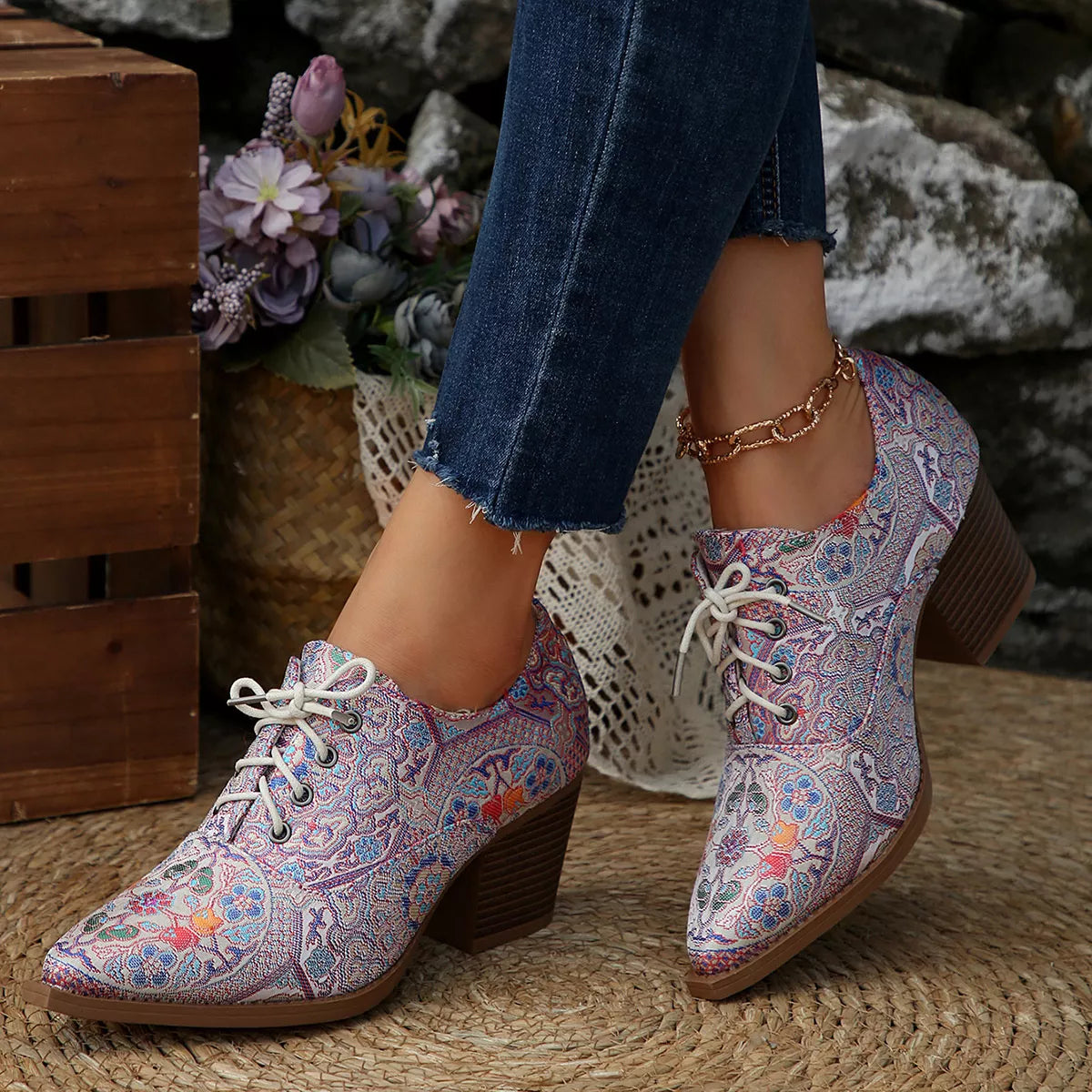 Point toe ankle boots front view