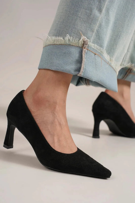 Beast Fashion Faux Suede Point Toe Pumps Black - Fashorio