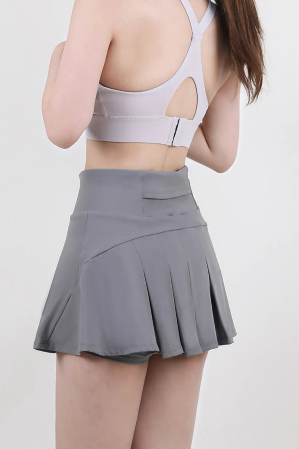 High waist pleated active skirt neckline detail