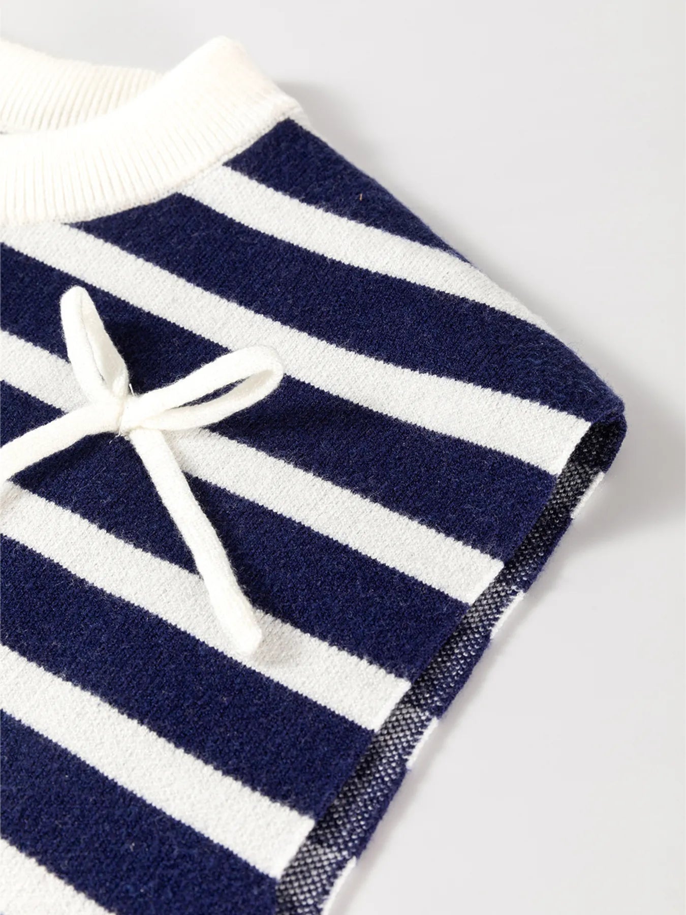 Stripe Knitted Bow Decor Sweater Vest - Fashorio