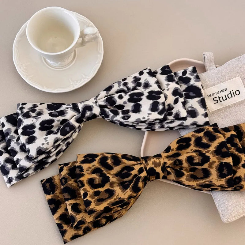 Leopard bow hair clip set front view