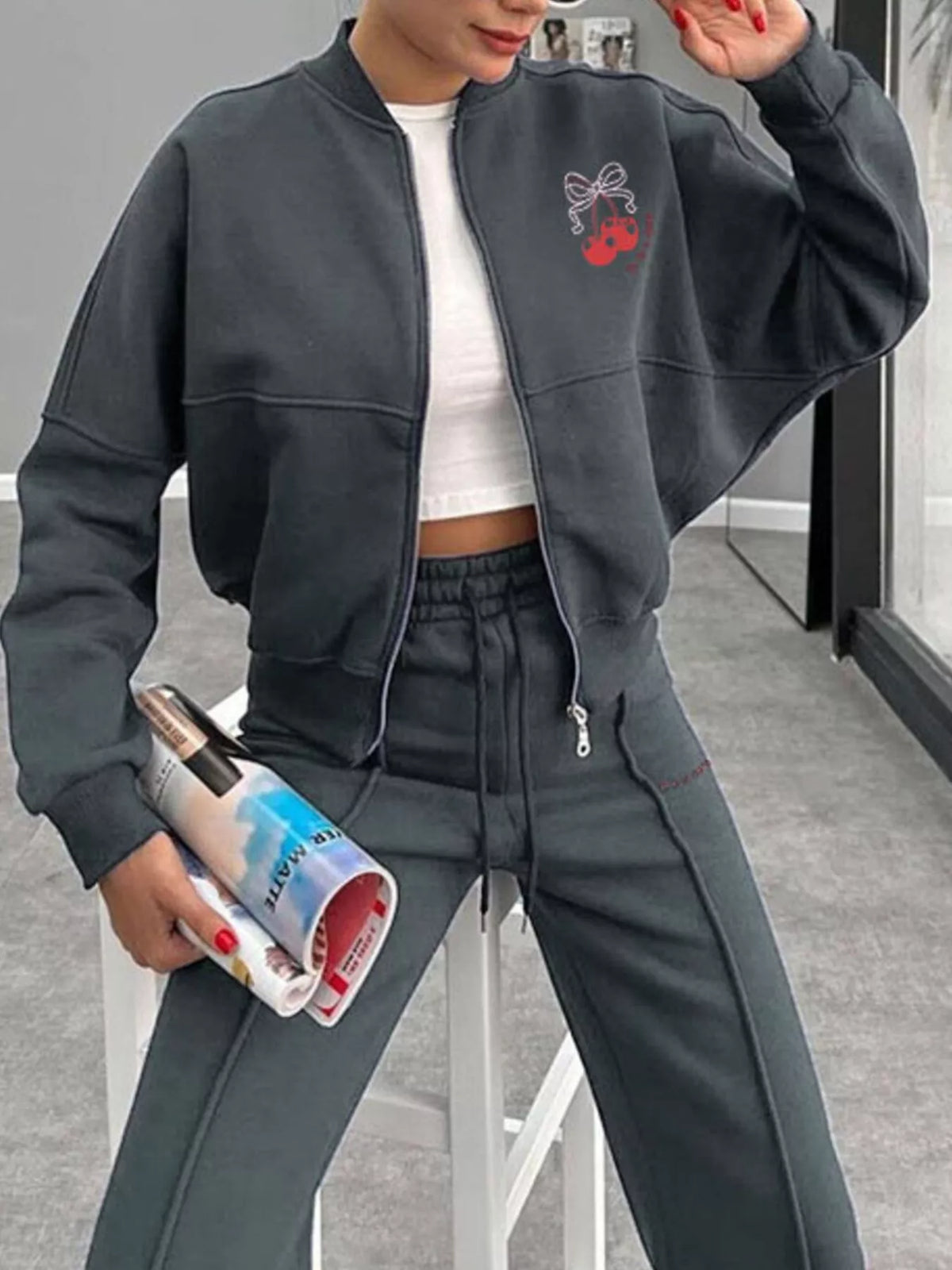 Two piece set back styling