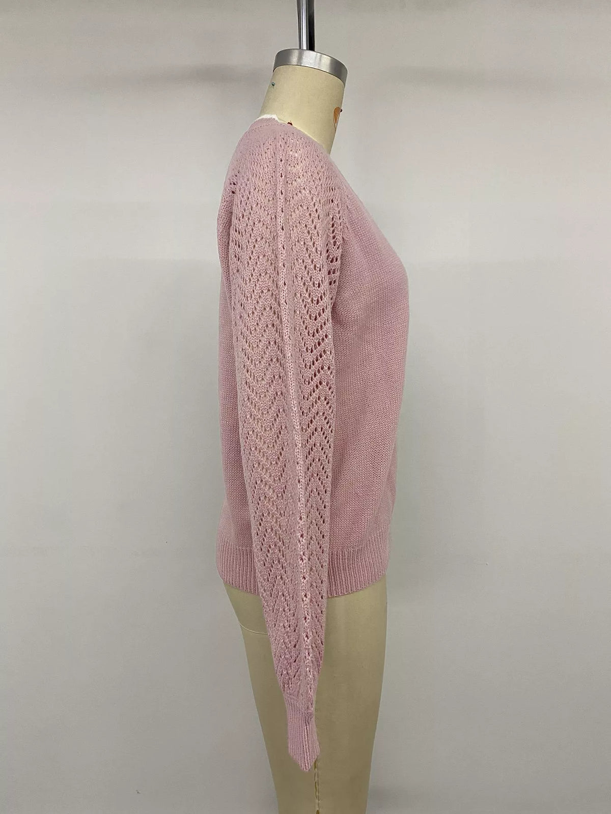 Perfee pink sweater hem and body detail