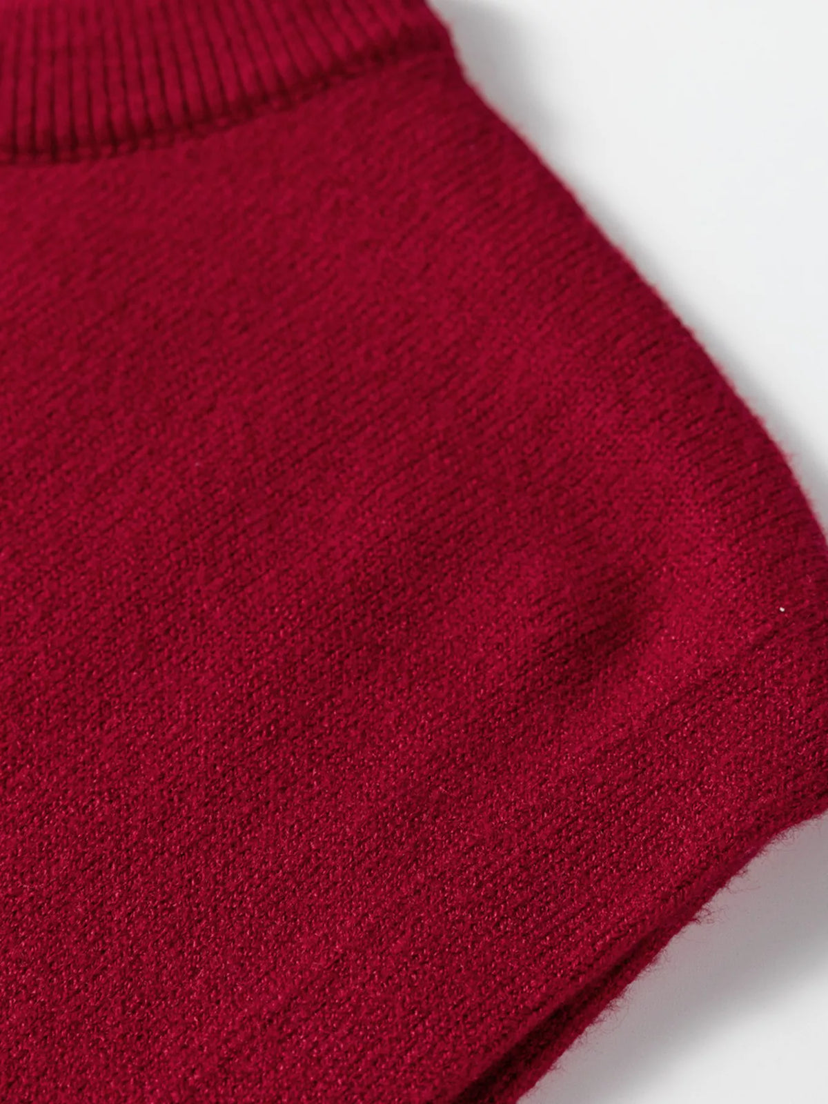 Crew Neck Cap Sleeve Knit Sweater in Burgundy close up