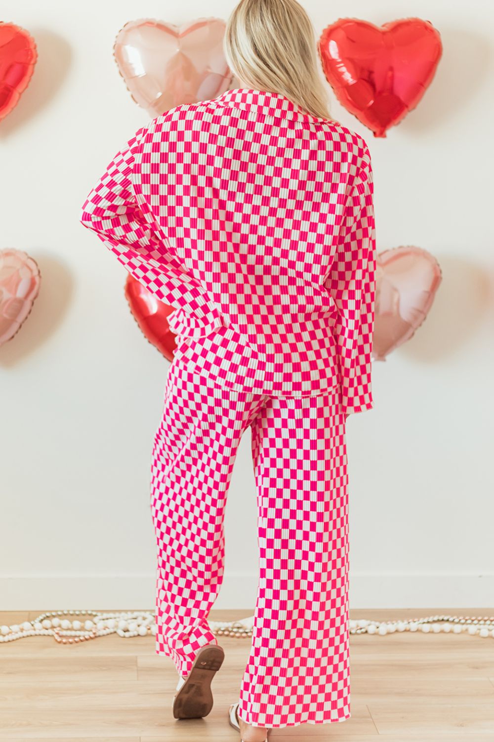Checkerboard two piece set side view