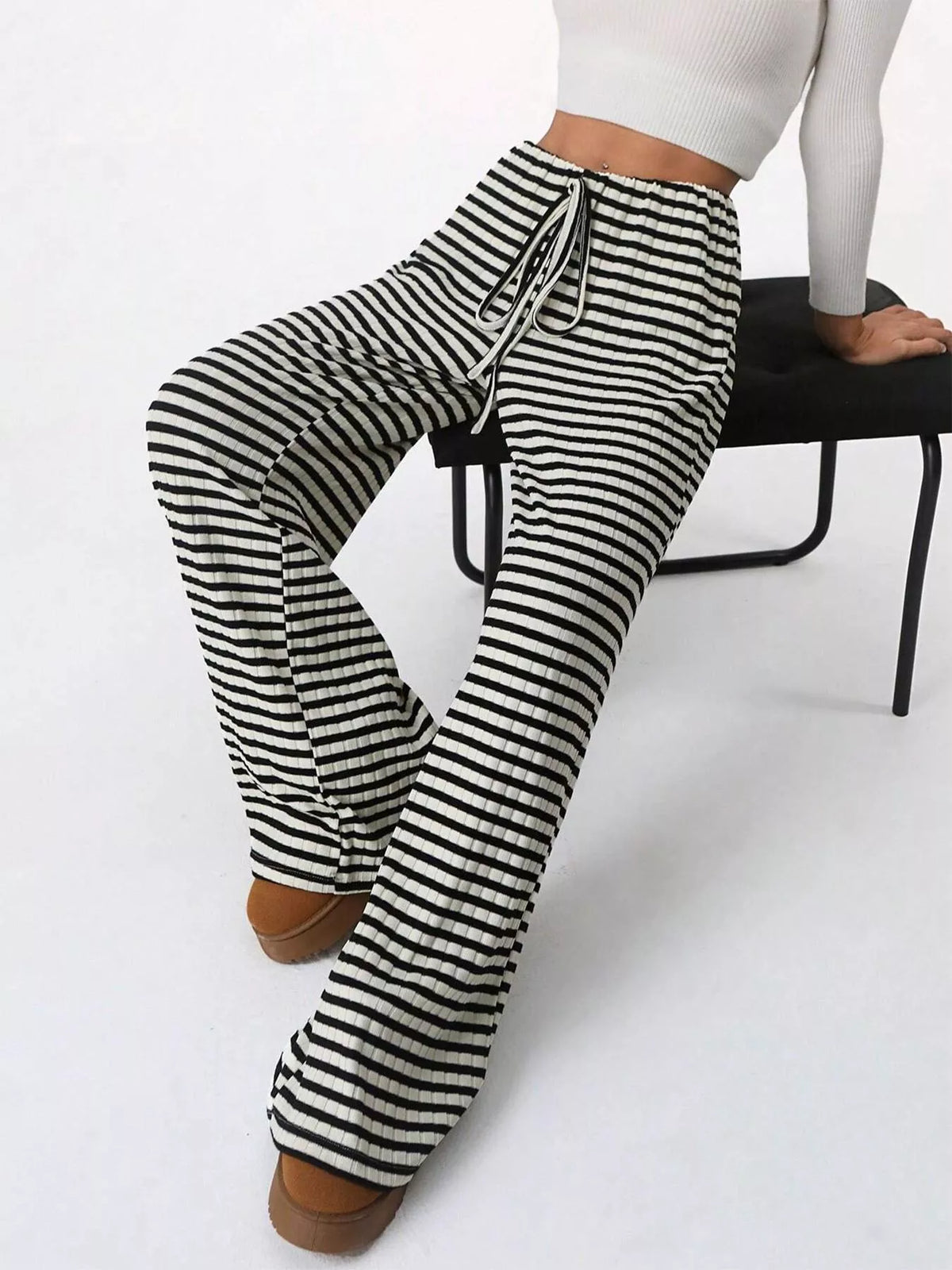 Light blue wide leg pants view