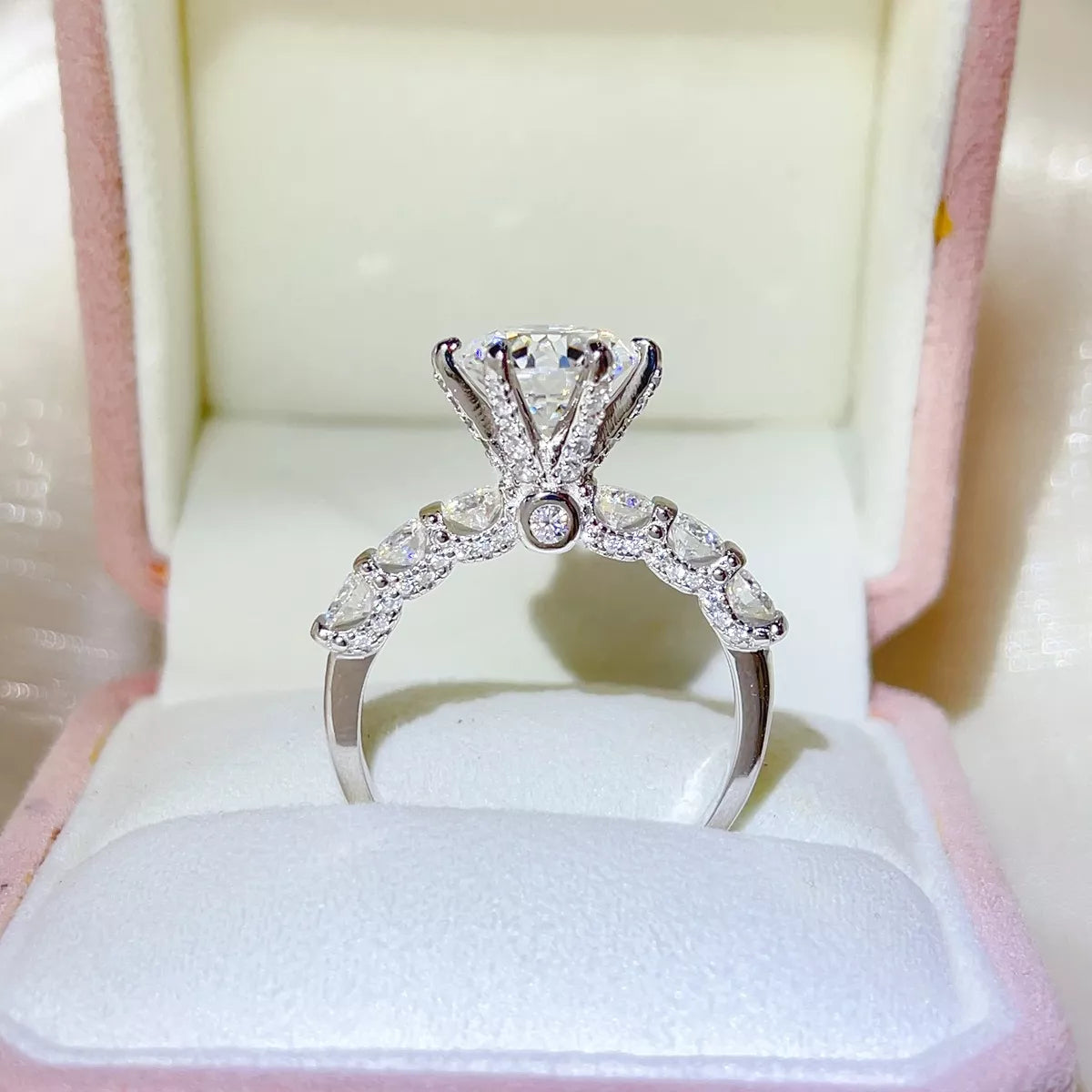 Side profile of the sterling silver band