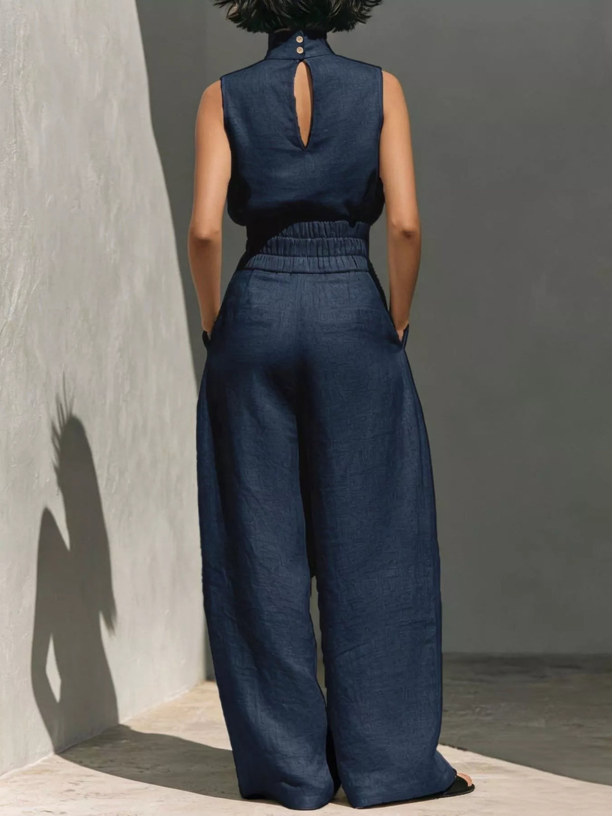 Trendy sleeveless wide leg set final look