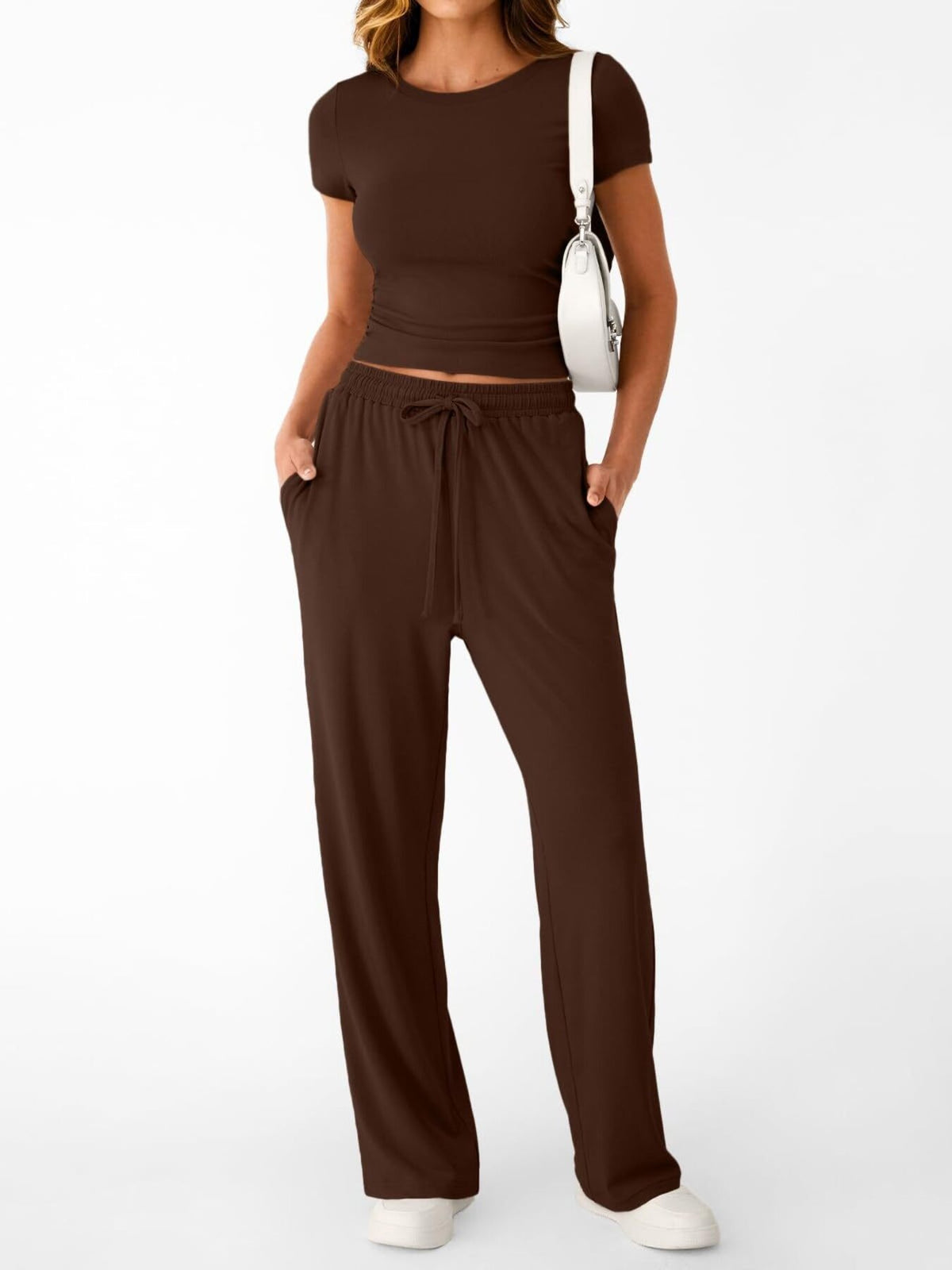 Coordinated tee set silhouette