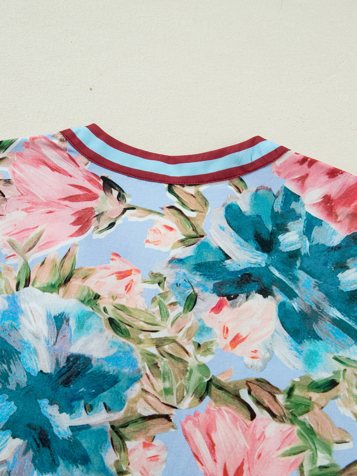 Contrast Trim V Neck Cuffed Bracelet Sleeve Floral Blouse view 11
