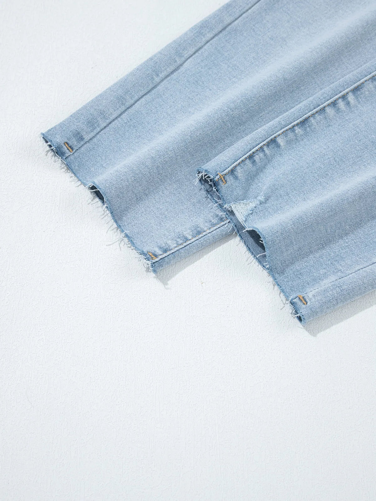 Styled look with light blue skinny jeans
