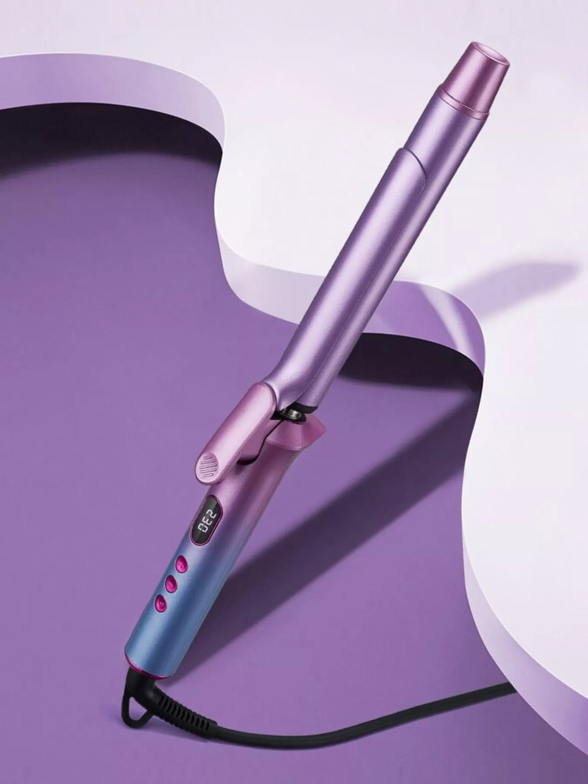 Curling iron barrel close up