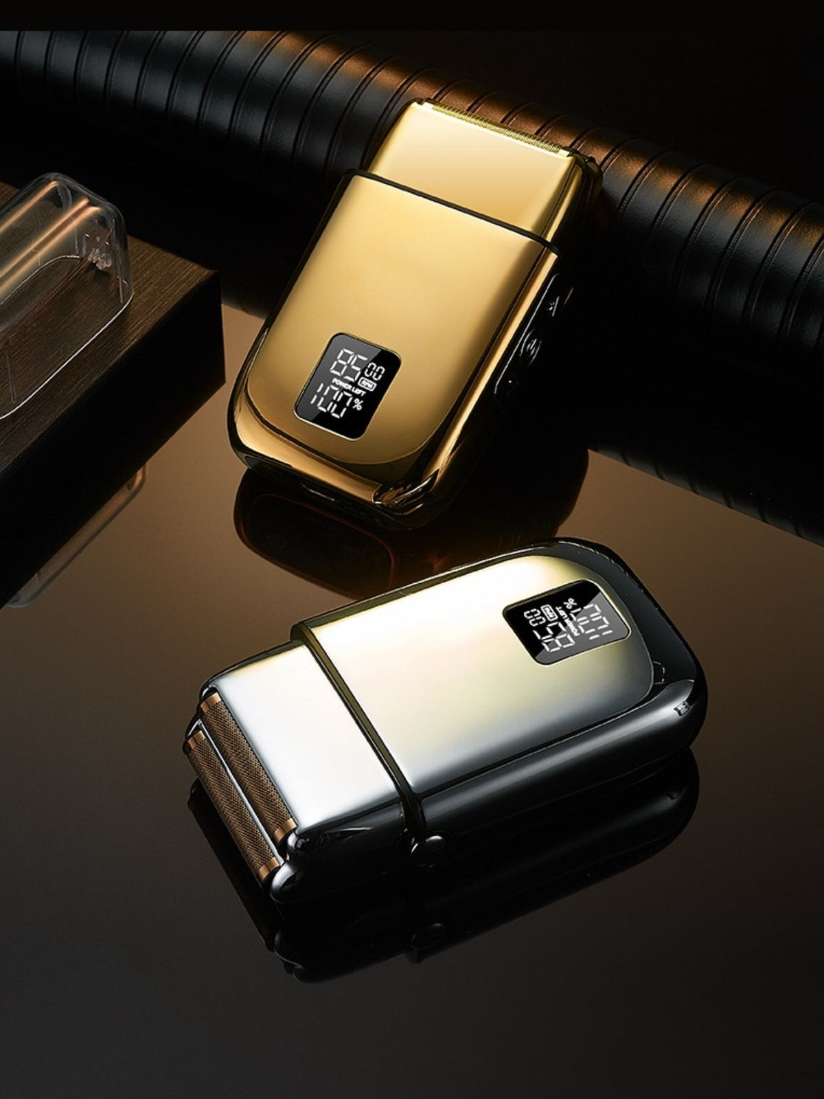 Waterproof electric shaver used wet