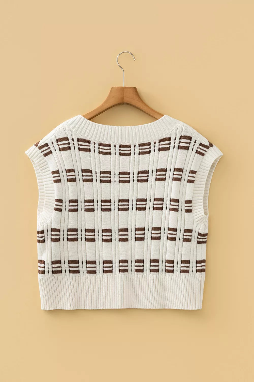 Geometric Textured Cropped V Neck Sweater Vest in Beige detail