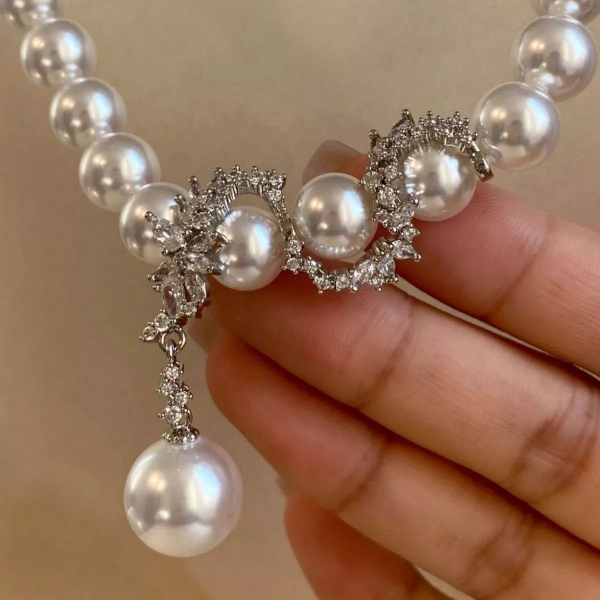 Zircon pearl necklace close up