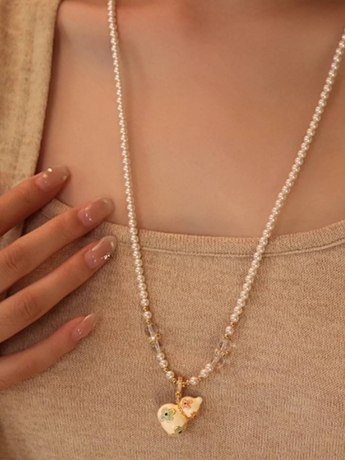 gold plated gourd pendant necklace main view