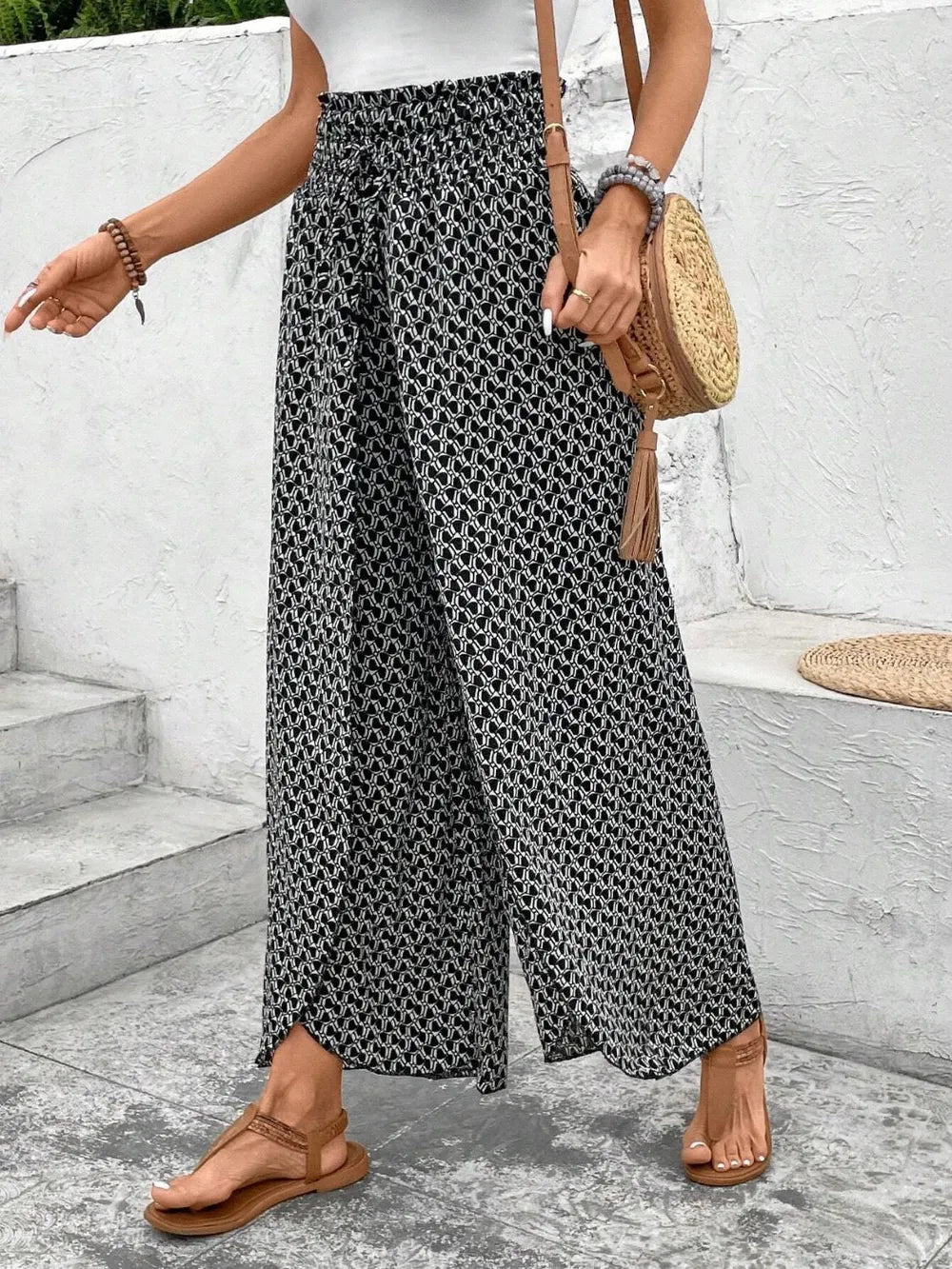 Tie waist wide leg pants black colorway