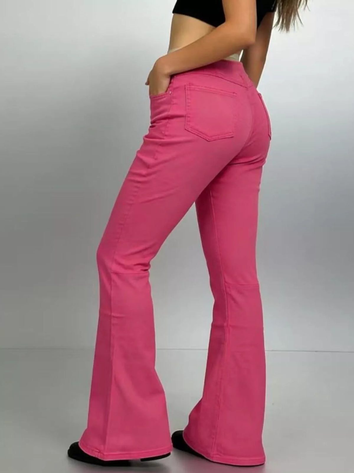 Flare jeans pocket detail