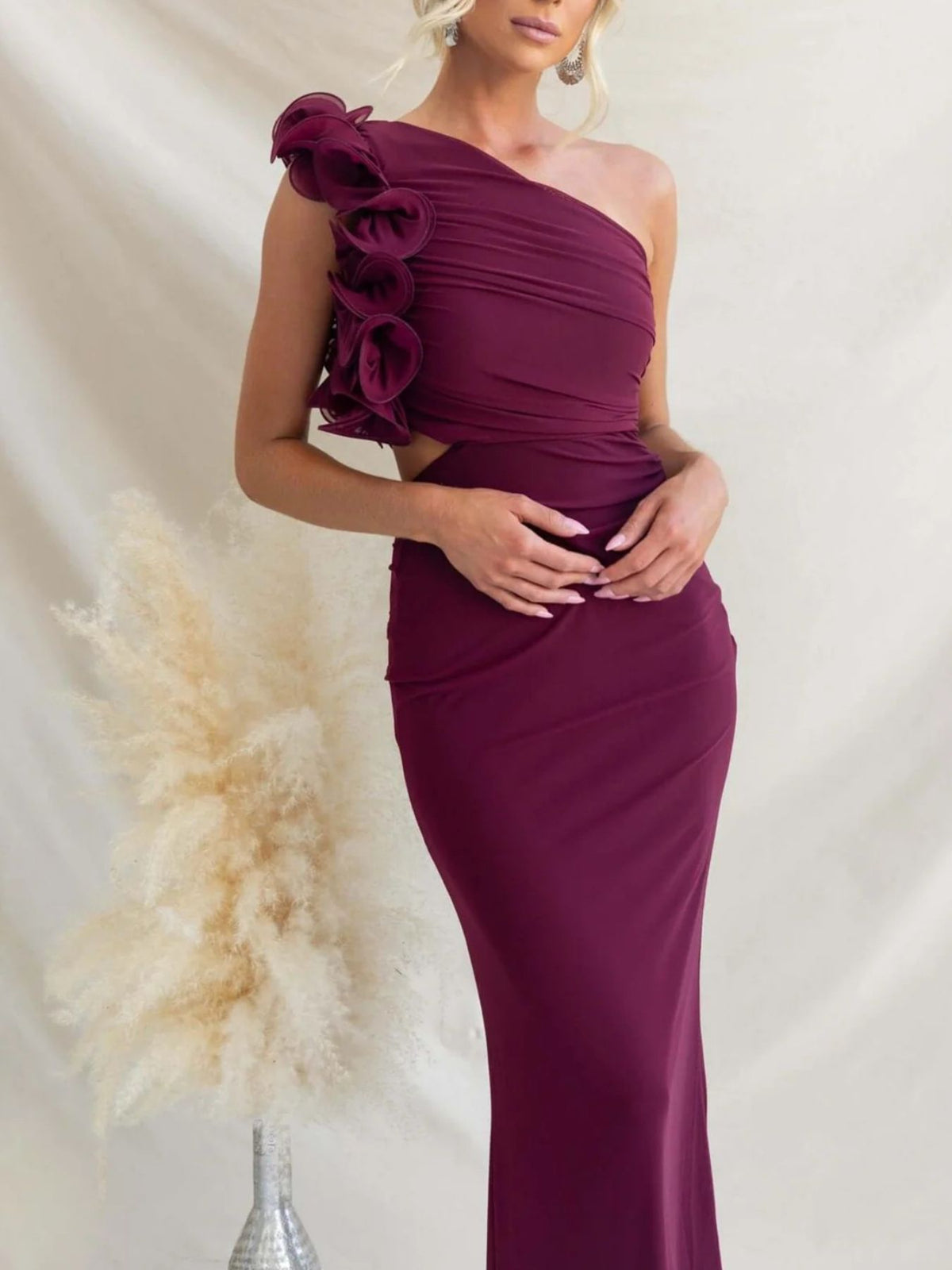 One shoulder floral trim sleeveless maxi dress fabric detail