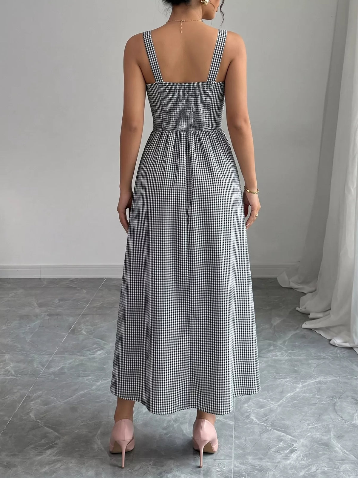 Detail of the black gingham check fabric