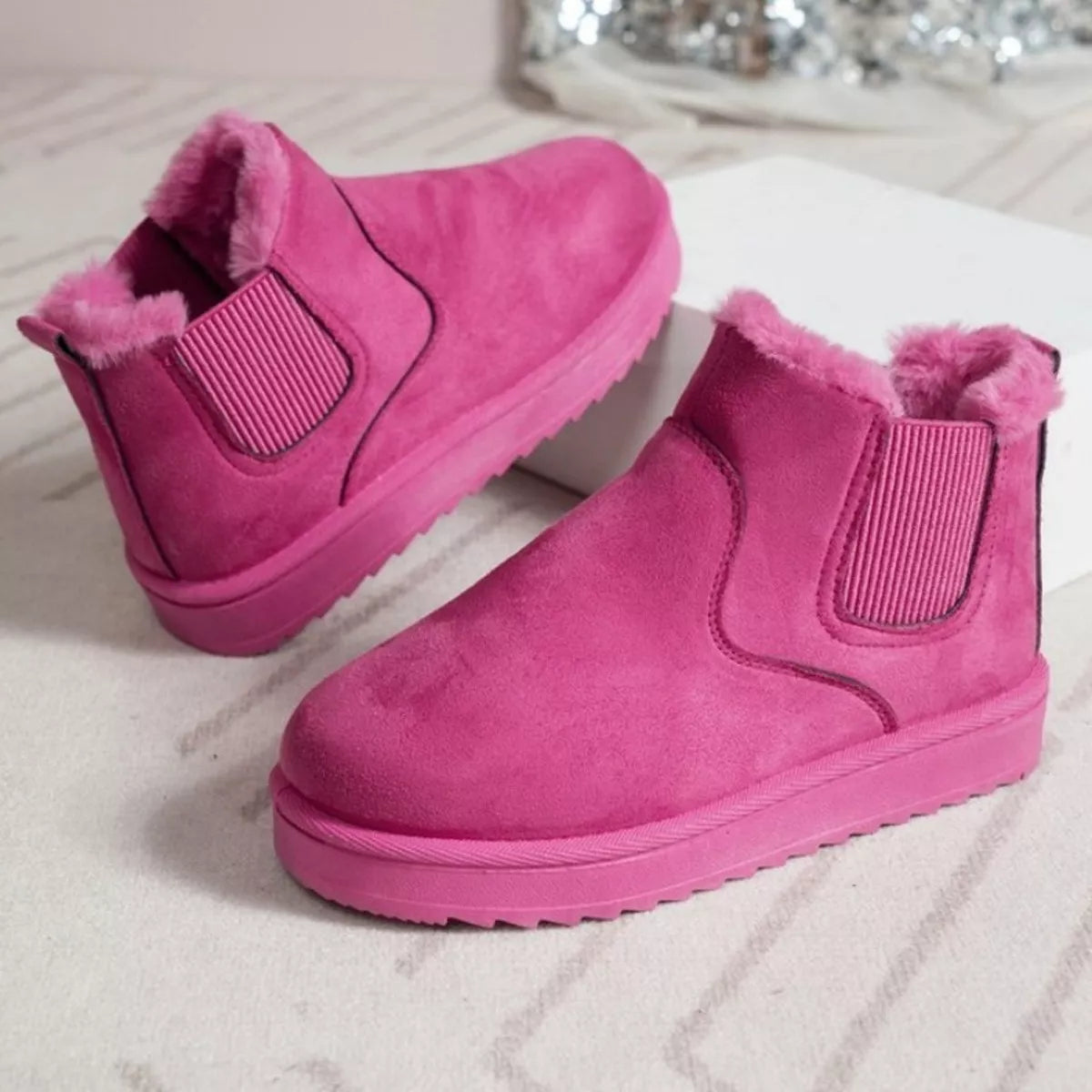 round toe platform boots heel and sole view