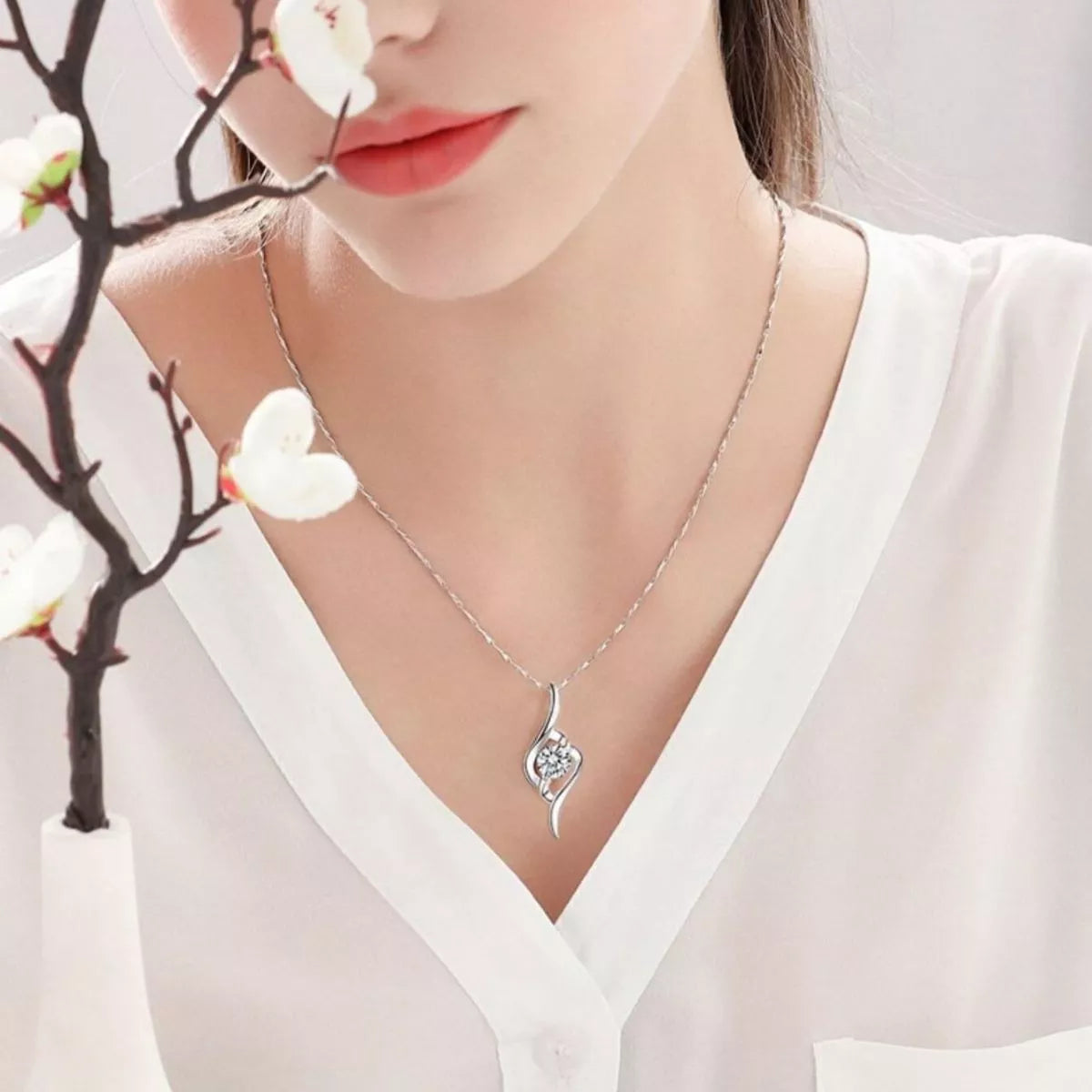 1 carat moissanite pendant necklace in sterling silver
