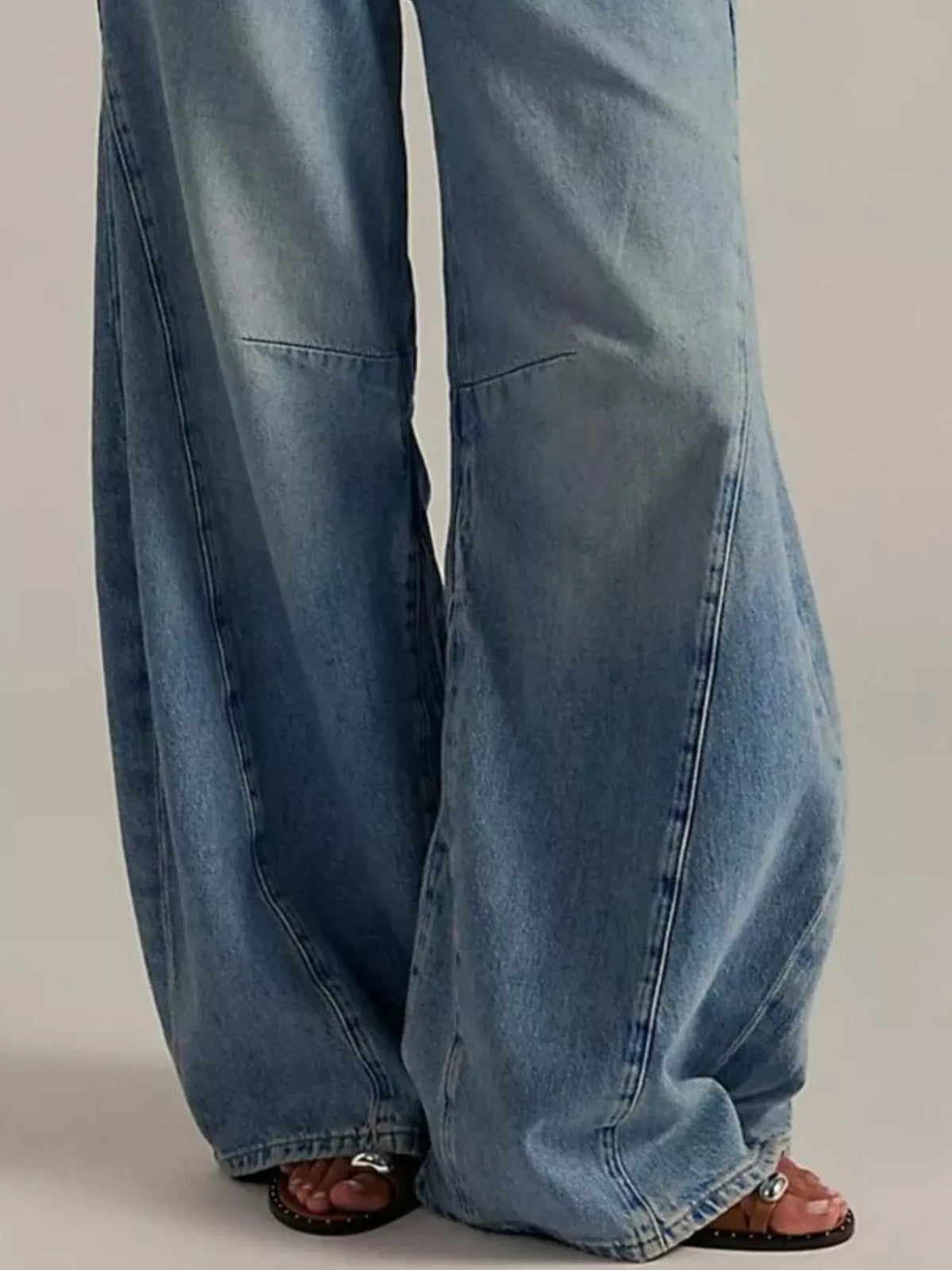 Wide leg denim side profile