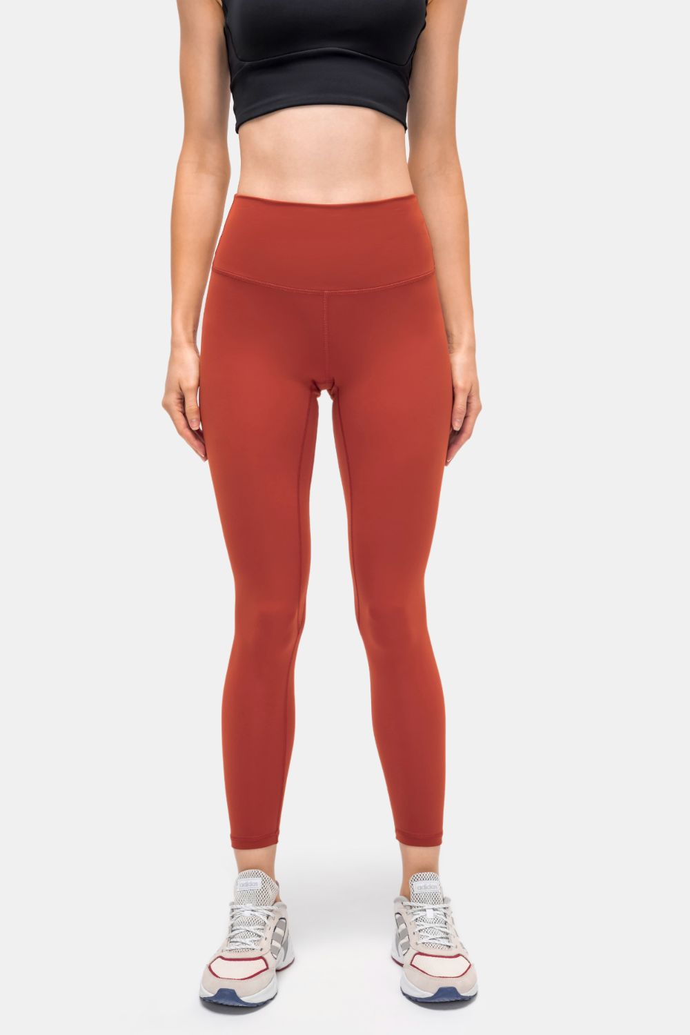 Invisible pocket sports leggings front view