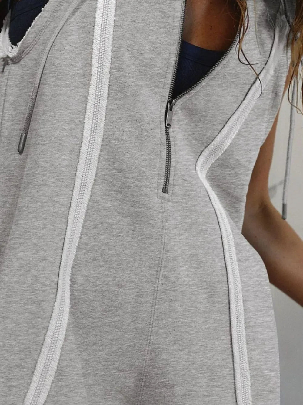 Hooded sleeveless romper styled look