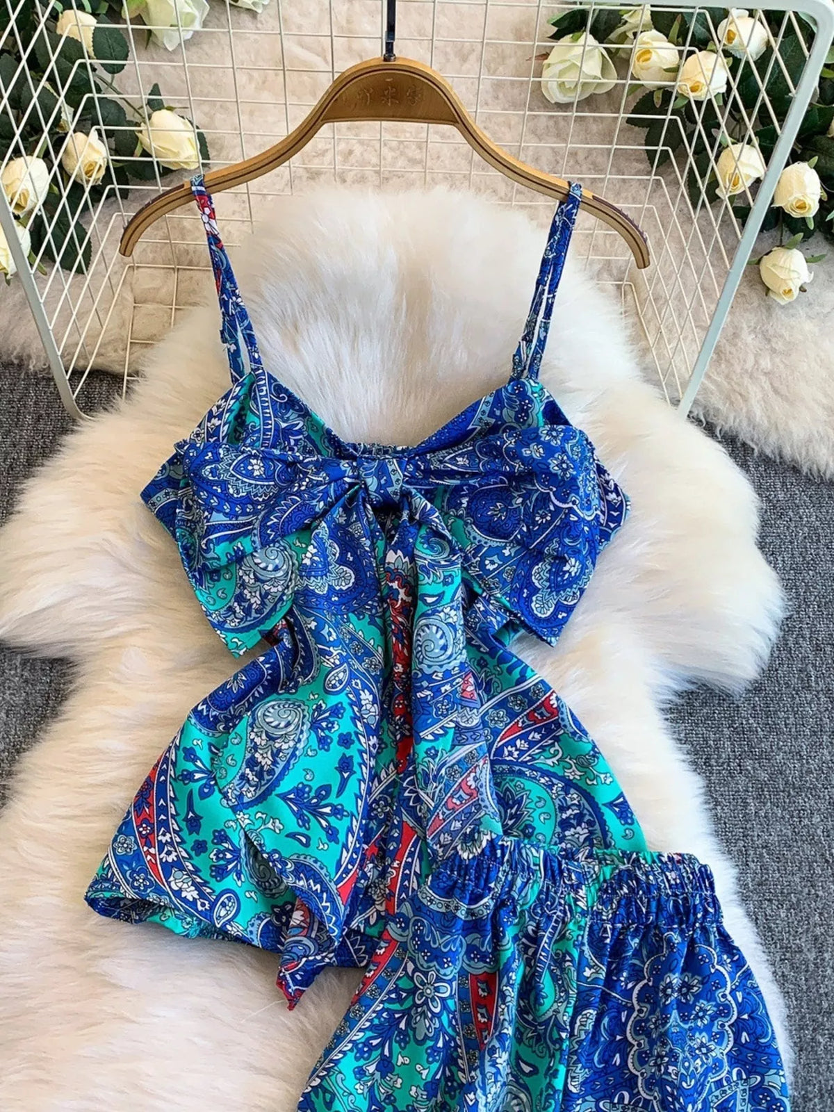 Printed two piece pants set side view
