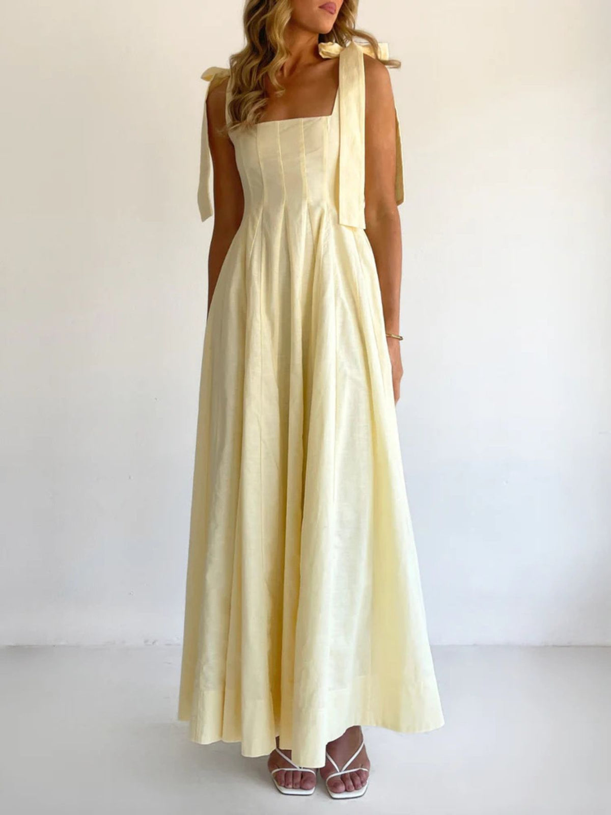 Gradient tie shoulder maxi dress detail view