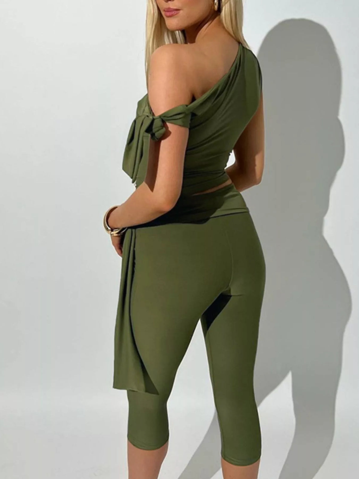 Moss green one shoulder capri set side detail