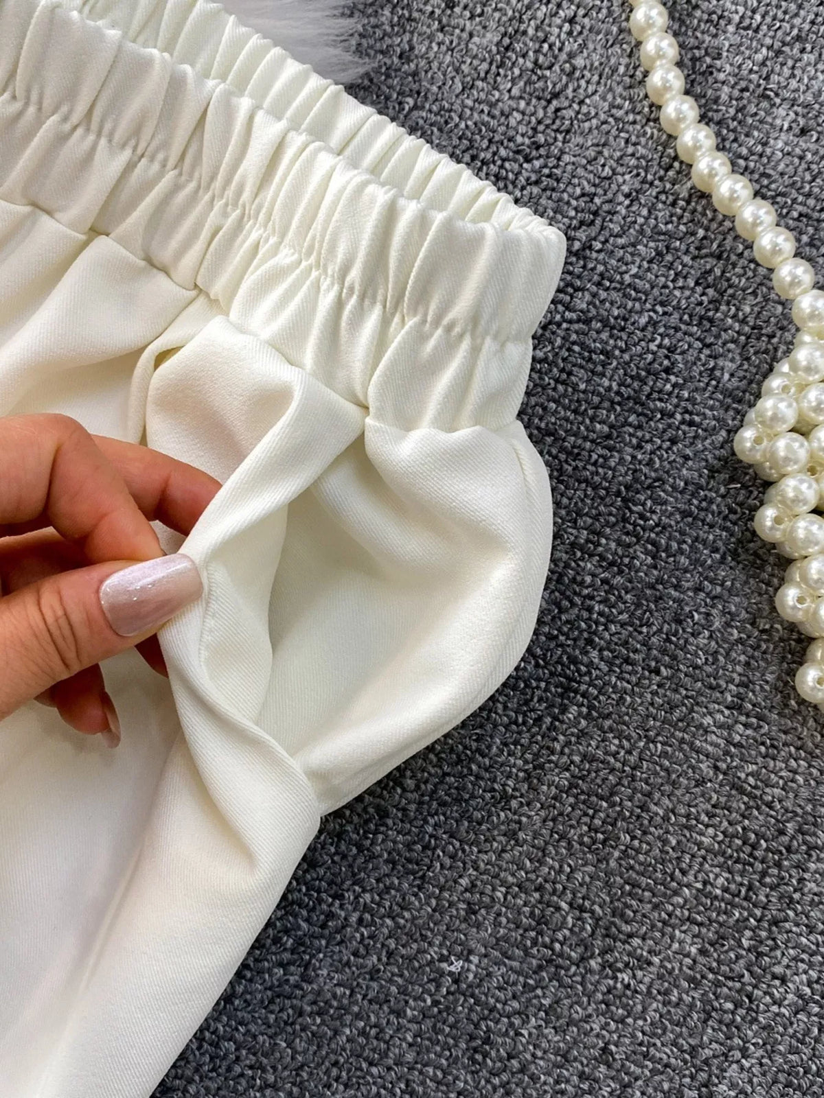 Sleeveless set fabric drape detail